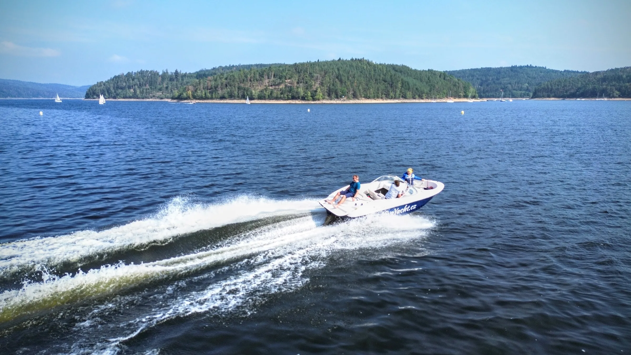 Firemní akce na vodě – Charteg